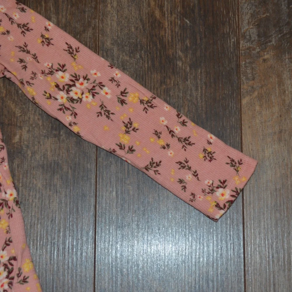 Old Navy - Pink Thermal with Flowers